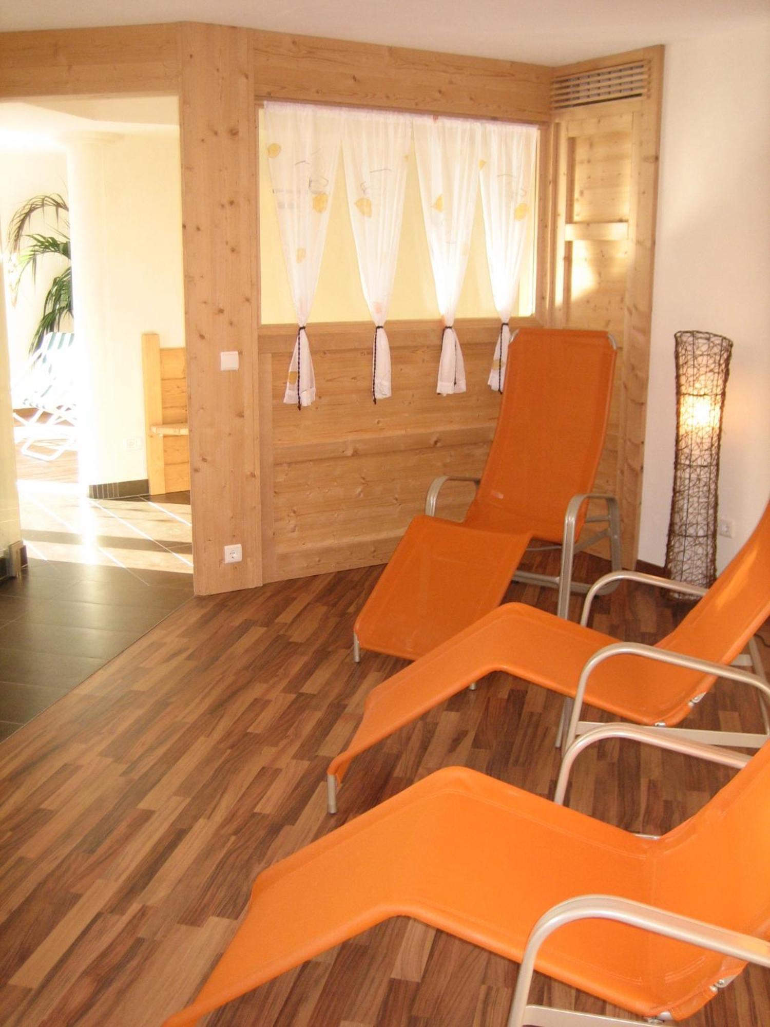 Garni - Appartement Neumairhof Разун ди Сопра Екстериор снимка